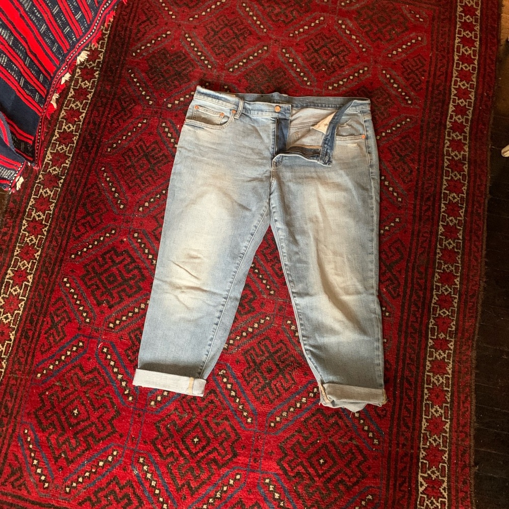 Gap Mid-rise Girlfriend Jeans Size 16